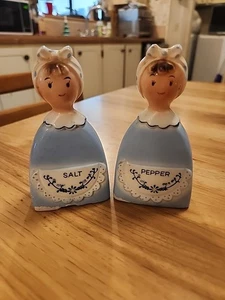 Vintage Salt and Pepper Shakers Kitchen Lady Ladies DAVAR Originals Japan MCM - Picture 1 of 6