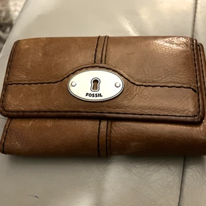 FOSSIL Vintage Maddox Marlow Leather Flap Clutch Wallet Chestnut Brown ❤️ - Picture 1 of 6