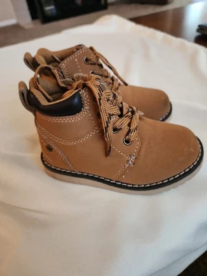 Toddler Eddie Bauer Hiking Boots Size 7 - Image 1 of 4