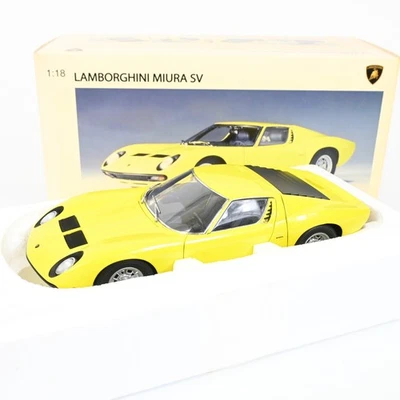 AUTOart 1/18 Lamborghini Miura Yellow Diecast Model Car - Image 1 of 4