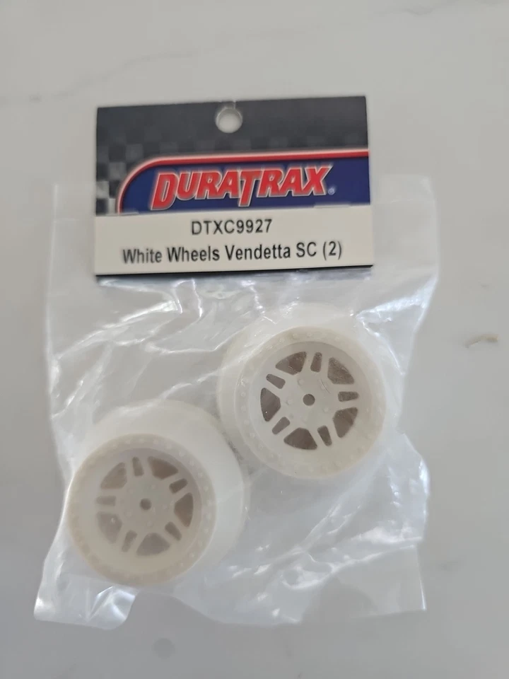 Vintage Duratrax Vendetta SC White Wheels 1pr(2) DTXC9927 Old Stock - Image 1 of 1