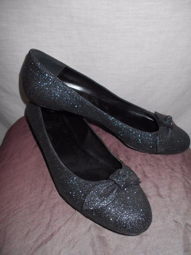 Décolleté Moschino tacchi bassi gattini economici e chic taglia 8 5 M fiocchi glitter neri peltro