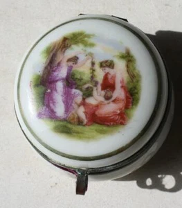 Victorian Ladies Feeding Grapes to Baby Porcelain Hand Painted Trinket Box VTG - - Picture 1 of 1
