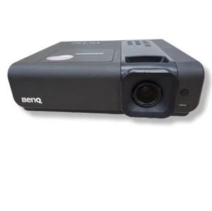 DIGITAL PROJECTOR BENQ FHD SP840 9H.J2N77.D5A / WORKING / NO REMOTE (5115)π - Picture 1 of 7