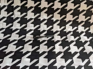 Robert Kaufman large houndstooth canvas 100% cotton fabric black by the yd - Picture 1 of 2