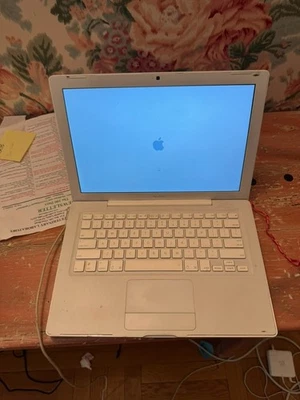 Apple MacBook A1181 | 2006 Model | 13" | Boots to Apple Logo | Final Sale - Image 1 of 4
