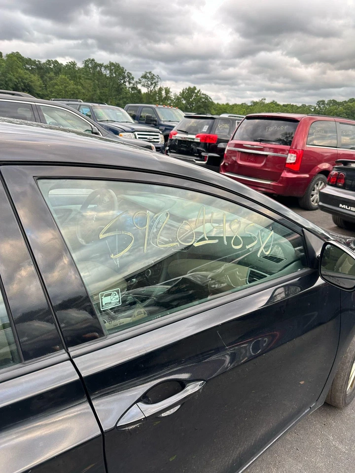 Front Door Glass Window HYUNDAI ELANTRA Right Passenger 11 12 13 14 15 16 Foto 1 de 1