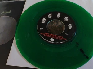Super Rare - John Lennon - Happy Xmas (War Is Over) Rare Black & Green Swirl 7" - Picture 1 of 4