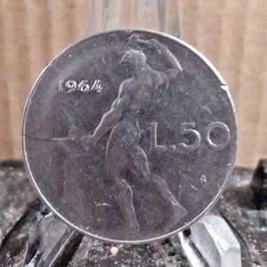 CIRCULATED 1964 50 LIRA ITALIAN COIN (31217)1 - Picture 1 of 3