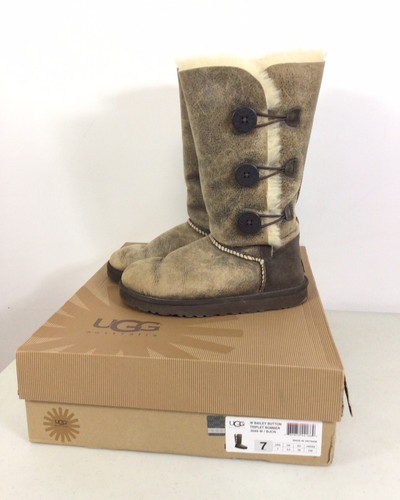 Stivali Ugg Bailey con bottoni donna 7