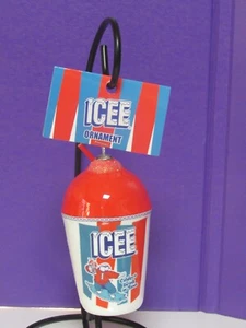 Adorno de bebida ICEE sordo - Retro años 80 7-11 comida rápida postre de hielo comida de película para niños - Imagen 1 de 4