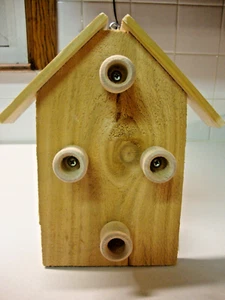Bird Feeder Peanut Butter Feeder Cedar Wood NEW Custome Made - Picture 1 of 2