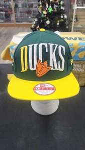 NWT NCAA OREGON DUCKS CAP HAT LOGO ADJUSTABLE SNAP BACK NEW ERA 9FIFTY 950 - Picture 1 of 5