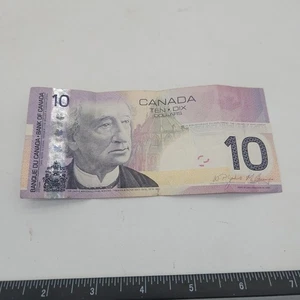 2005 Canada Bank of Canada  10 Dollars  - Picture 1 of 2
