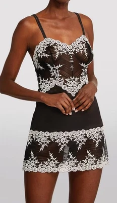 Lencería sin cordones Wacoal Embrace Chemise talla Lg negra de encaje transparente correas ajustables Foto 1 de 4