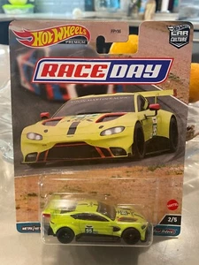 Hot Wheels Premium Coche Culture Carrera Día Aston Martin Vantage GTE Real - Imagen 1 de 2