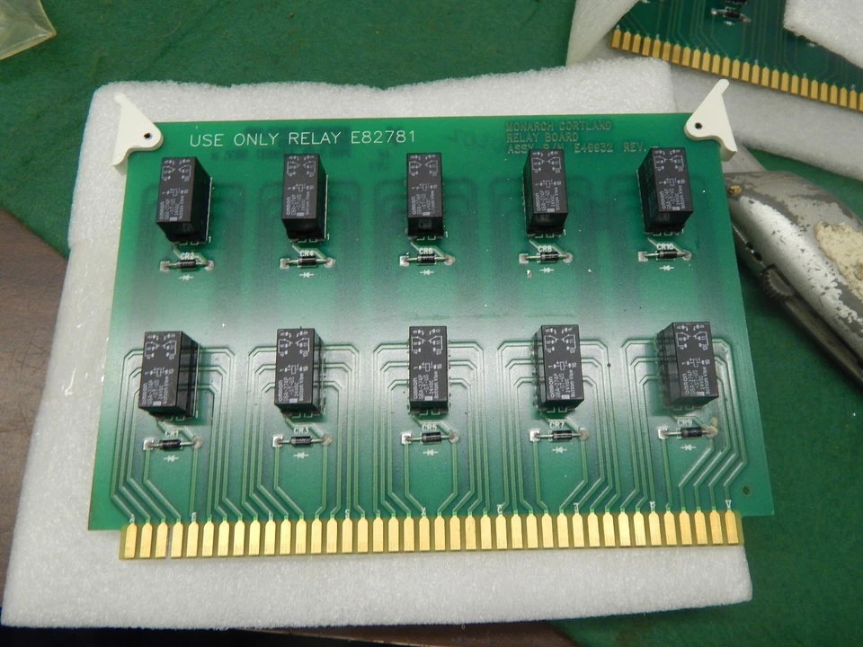 Nueva placa Monarch Realy E49932  Foto 1 de 1