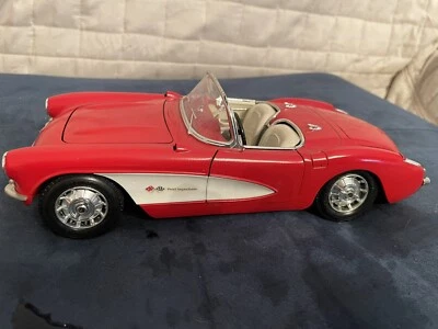 1:18 Chevrolet Corvette C1 1957 Burago Made In Italy - Immagine 1 di 4