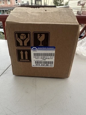 2011 - 2019 For Jeep Grand Cherokee Chrysler Dodge Right Left Fog Light Fog Lamp - Image 1 of 4