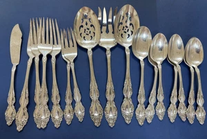 18 Pc Oneida 1881 Rogers ROSE BAROQUE Spoons Forks Serving Silverplate Silverwar - Picture 1 of 4