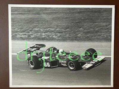 1972 INDY 500 Mark Donohue SUNOCO McLAREN - Auto Racing Photo - Image 1 of 2