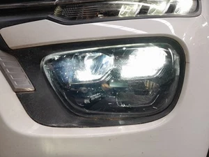 FRONT LEFT HEADLIGHT / 2588903 FOR CITROEN C3 III SX 1.2 PURETECH 82 - Picture 1 of 10