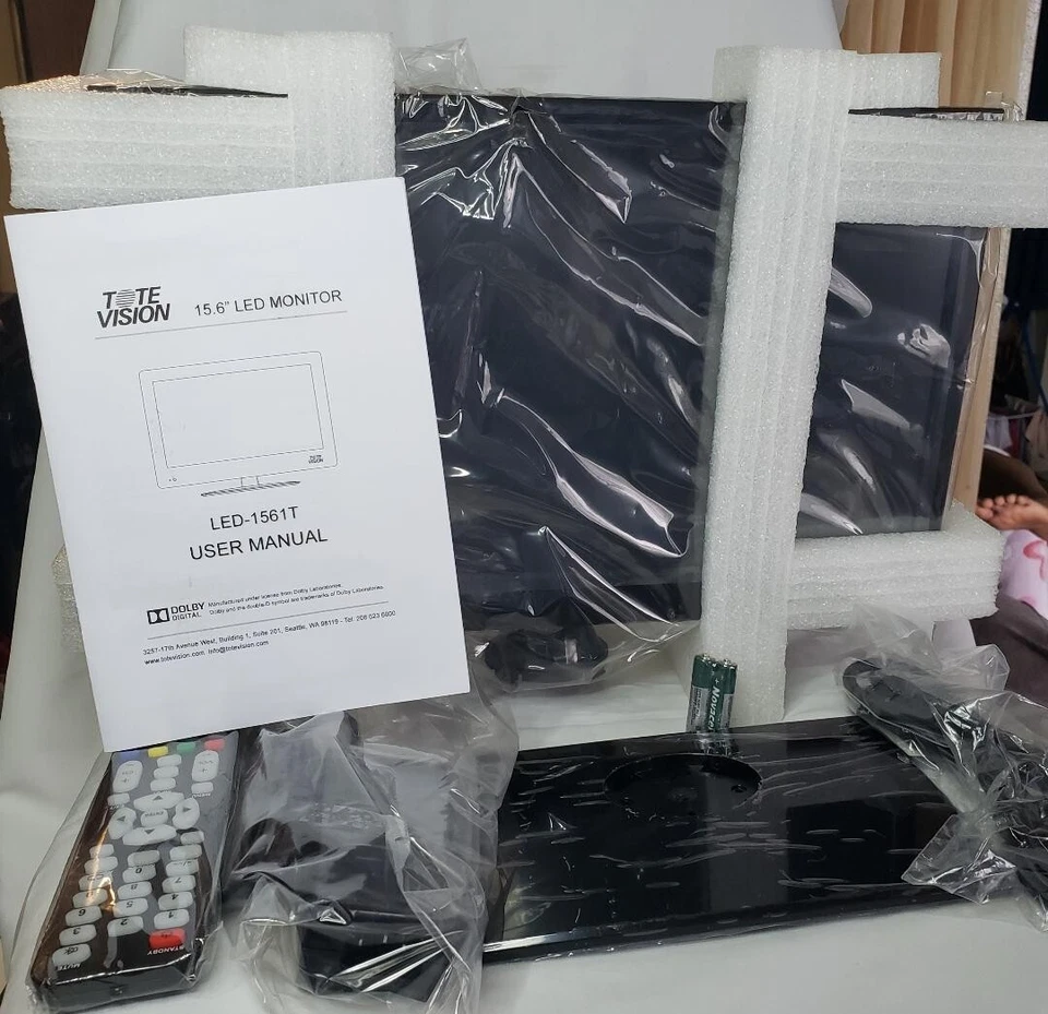 Tote Vision LED-1561T 15.6" Full HD Desktop LCD Hospitality TV - Image 1 of 3