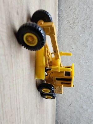 ERTL 1/64  Diecast John Deere 772B Road Grader  Vintage - Image 1 of 3