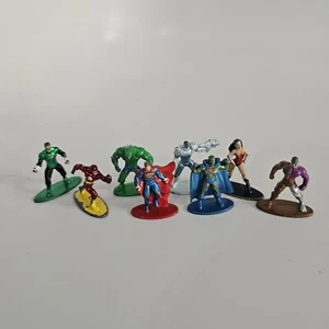8 Die Cast Jada Toys Nano Metalfigs DC Comics Metal Miniatures  - Picture 1 of 4