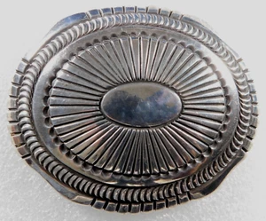 NAVAJO L M ESTERLINA Estampada Cúpula HECHA A MANO HEBILLA TRADICIONAL De Colección - Imagen 1 de 3