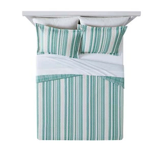 Mainstays Green Vertical Stripe microfiber Quilt, King - Reversible - Picture 1 of 7