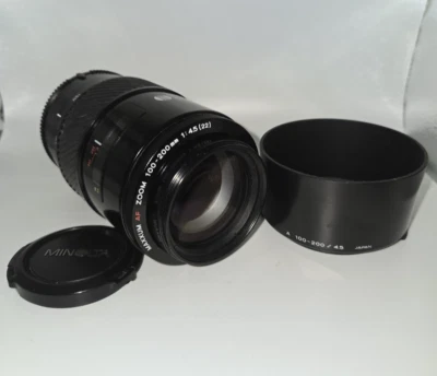 Minolta Maxxum AF 100-200mm Zoom 1:4.5 (22) Lens AF Mount 49 MM Japan with Hood - Image 1 of 4