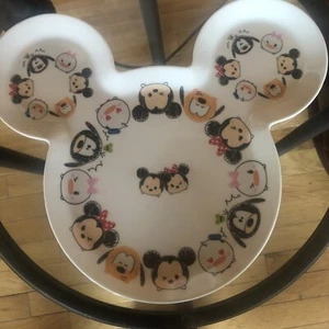 Mickey Mouse and Friends ”Tsum Tsum” Sketch Disney Store Plate With Ears - Picture 1 of 5