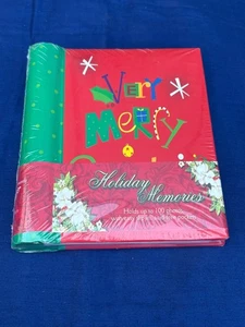 Very Merry Holiday Photo Album Holds 100 Photos Slip-In Pockets Christmas Sealed - Picture 1 of 3
