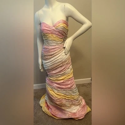 Vestido para mujer Terani Couture adornado con estrás sin tirantes hasta el suelo talla 6 Foto 1 de 4