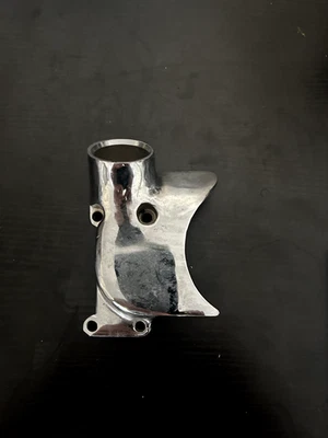 62431-93A OIL FILTER SPOUT NECK HARLEY DAVIDSON CHROME CLEAN - Image 1 of 3