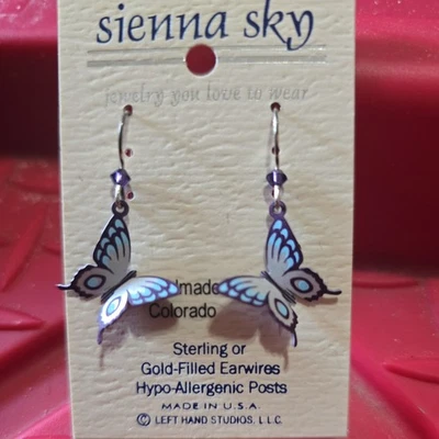 Pendientes Sienna Sky Plata de Ley 925 Gancho Violeta Azul Blanco Fantasía Mariposa Foto 1 de 4