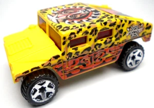 2004 HOT WHEELS GENERAL CORP HUMMER AFRICA YELLOW 2 5/8" DIECAST SUV W BLACK RED - Picture 1 of 6