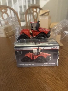 Ertl 1/64 Case IH 550 Quadtrac Tractor 2013 Farm Show Toy - Picture 1 of 2