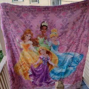 Disney Princess 6 Piece Twin Bed Set Reversible Comforter, Sheets, Sham, Curtain