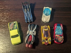 Hot Wheels Car Lot DC Comics Diecast Collection 6 Cars Batman Bane Croc Cat Nice - Picture 1 of 4