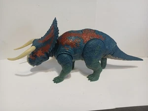 Jurassic World Dino Rivals Nasutoceratops Dual Attack Tail Strike Mattel 2018 - Bild 1 von 3