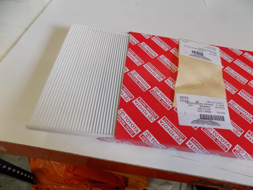 GENUINE Aston Martin Cygnet Pollen Filter 88568-Y2201 - Image 1 of 1