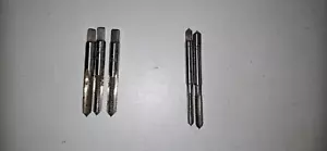 JEU DE 3 TARAUDS HSS 6 X 75 PLUS 2 TARAUDS 5 X90 - Picture 1 of 2