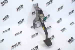 Hyundai i40 Bremspedal Pedal Bremse Pedalerie Bremslichtschalter 328003Z350 - Picture 1 of 6