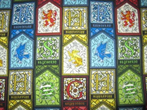 Harry Potter Stained Glass Fabric 100% Cotton Hogwarts Gryffindor 44" x 44" - Picture 1 of 3