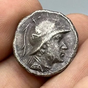 Immaculate Ancient Greek Bactrain silver coin in good condition - Picture 1 of 5