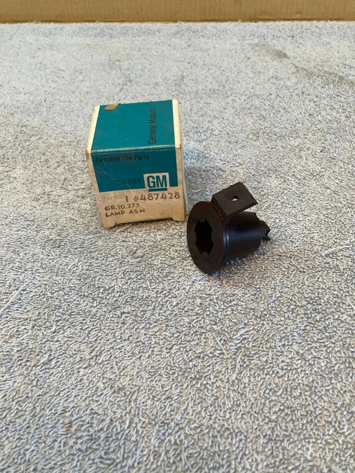 Pontiac Grand Prix 1974 1975 1976 1977 Lemans Grand Am NOS GM Foto 1 de 1