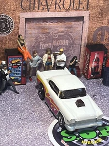 Hot Wheels Blackwalls 1955 Chevy Bel Air 1:64 Car USED EX Cond White Diecast Car - Picture 1 of 8