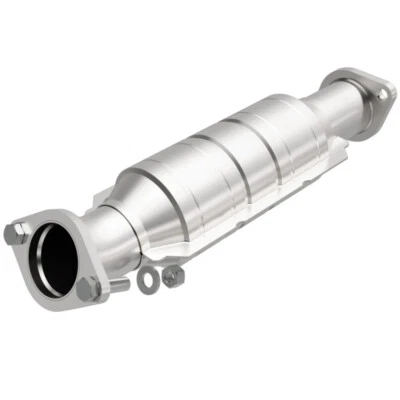 MagnaFlow Direct Fit Catalytic Converter 06-10 Hyundai Azera 3.8L - Image 1 of 4
